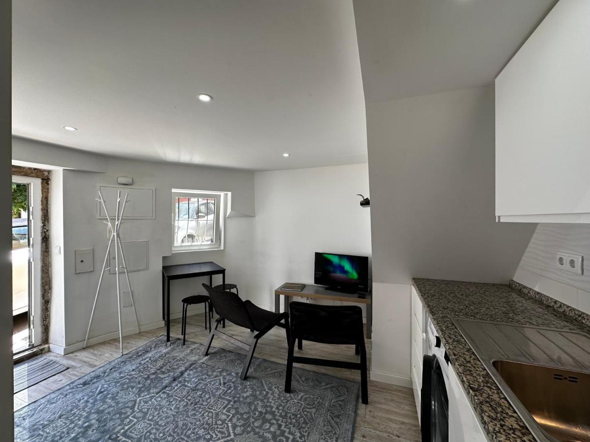 Cozy Tiny House Apartment Lisbon Exterior photo